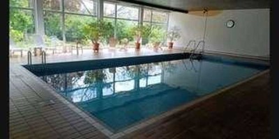 Luxuriöse 3 ZKW, mit Pool und Sauna