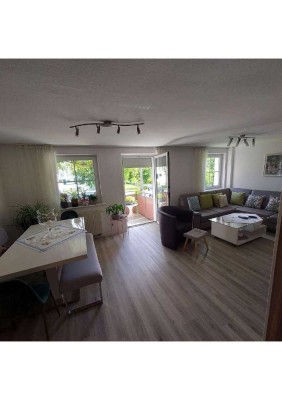 Exklusive 4-Raum-Wohnung mit Balkon und neuer EBK + Stellplatz in Gaildorf