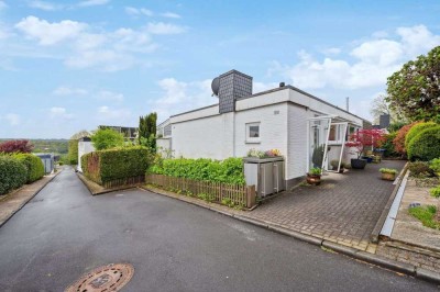Design trifft Nachhaltigkeit: Exklusiver Bungalow mit hochwertiger Ausstattung & PV-Anlage