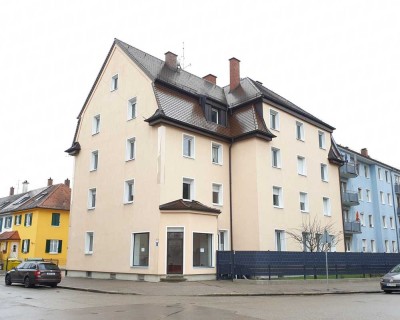 Pfersee Süd: Saniertes Altbau-Flair, EBK, ruhig & top angebunden!