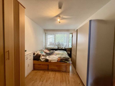 Große 2,5-Zimmer-Wohnung mit Traumterrasse und großem Keller in Toplage