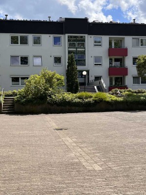 Sanierte- 5 Zimmer Maisonettewohnung in Altwarmbüchen