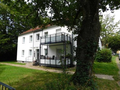 2 Zimmer mit Balkon und Einbauküche!