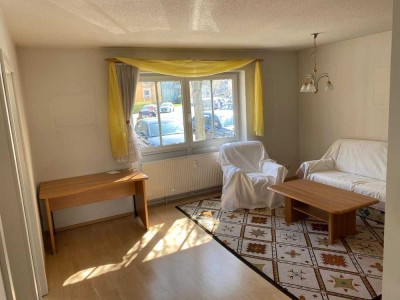 Zentrale 2-Zimmer Wohnung mit EBK u Tiefgaragenstellplatz nahe St. Josef