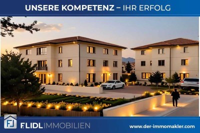 Bezugsfreie 3 Zimmer Eigentumswohnung in 9 Fam. Haus /  - EG mit Terrasse