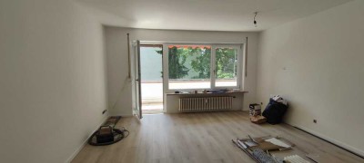 Top sanierte 2,5 ZW in ruihger Lage, Nähe Stadtpark!!