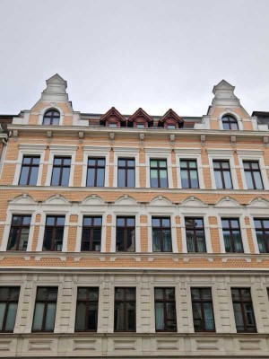 Geräumige 2-Raumwohnung im 3. OG mit Balkon & Tageslichtbad, Garage oder Stellplatz im Hof möglich!