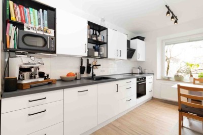 Moderne, helle und vollständig sanierte 3 ZKB mit Balkon in ruhiger Innenstadtlage