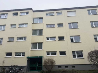 Gefällige 3-Raumwohnung - großer Balkon - Süd-Westlage!