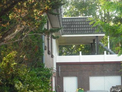 Helle 4-Zimmer Dachgeschosswohnung mit Balkon in Puls