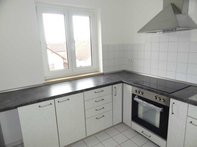 Erstbezug nach Sanierung - helle Zweiraumwohnung mit Balkon!