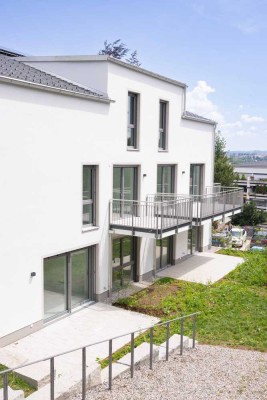 Erstbezug mit Balkon: Exklusive 2-Zimmer-EG-Wohnung mit gehobener Innenausstattung in Kempten