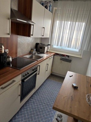 GROSSZÜGIGE 3-ZIMMER-BALKONWOHNUNG INKLUSIVE KÜCHE IN SCHWERTBERG!