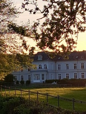 Herrliche Wohnung mit Blick ins Grüne und auf den Nord-Ostsee-Kanal  auf Gut Projensdorf