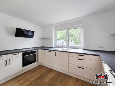 Kernsanierte Etagenwohnung mit Balkon und Garage oder Stellplatz im Erstbezug in Brigach