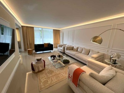 Luxuriös kernsanierte 3-Zimmer-Wohnung mit Designküche & Balkon