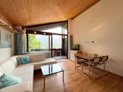 Winterparadies Sachrang – Charmante DG-Wohnung für Skifreunde & Bergliebhaber