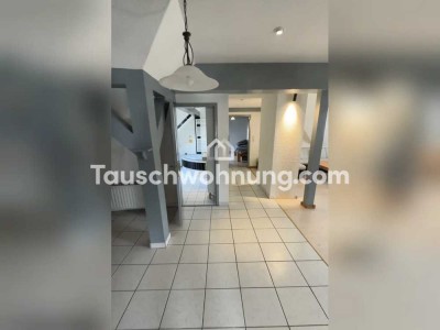 Tauschwohnung: Großzügige 2-Zimmer-Wohnung mit Einbauküche im 3. OG