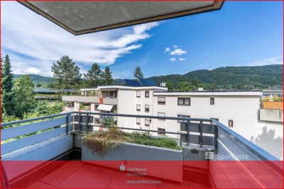 Gut geschnittene Wohnung in ruhiger Lage und mit tollem Blick! Einzelgarage und TG-Stellplatz inkl.