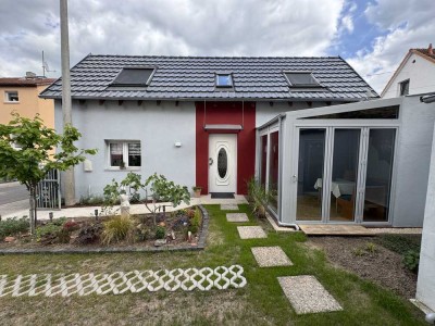 Neuwertig und liebevoll gestaltetes Einfamilienhaus