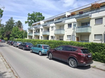Charmante, frisch renovierte 1,5 Zimmerwohnung mit Balkon nahe Westpark - Einziehen und Wohlfühlen