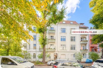 IMMOBERLIN.DE - Sehr charmante Altbauwohnung mit Südloggia in ruhiger Lage