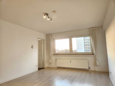 Schöne Wohnung mit Balkon am Westkreuz