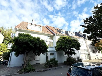 Hochparterre - Tolle 3-Zimmer-Wohnung mit großem Balkon und Tiefgaragenstellplatz