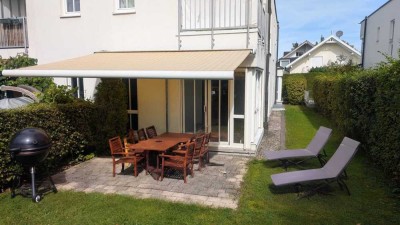 Helle 2-Zimmer-Gartenwohnung (62,5 m²) mit 100 m² Südost-Garten, Terrasse und EBK. Von Privat.