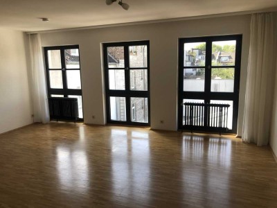 Helle  3-Raum-Wohnung für Studierende im Aachener Zentrum