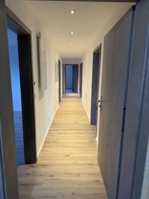 TOP-Sanierte 5-Zimmer Wohnung in Oberkotzau