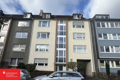 Modernisierte 2-Zimmer-Wohnung mit Balkon in beliebter Lage.