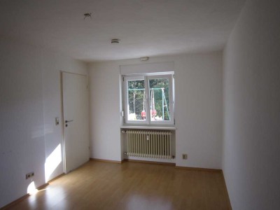 2-Zimmer-Souterrainwohnung mit Einbauküche in St. Ingbert-Rentrisch