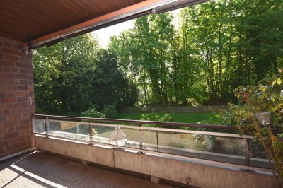 Gut aufgeteilte 3- Raum-Wohnung, 106 m² mit Loggia, in Essen-Bredeney