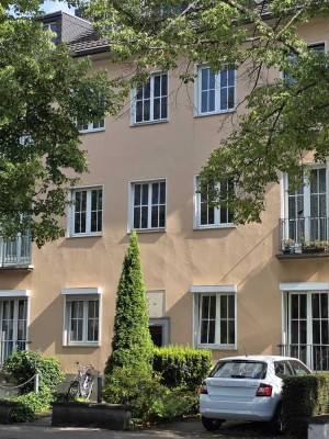 Gute Lage! Schöne 2-Zimmer-Wohnung im Stadionviertel mit Südbalkon und Gartennutzung