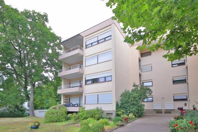 Geräumiges Ein-Zimmer-Apartment mit separater Küche und großem Balkon