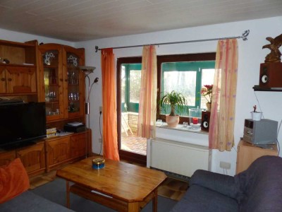 Einliegerwohnung, 2 Zimmer, EBK, Wintergarten, Holzofen.TL-Bad mit Gartenanteil