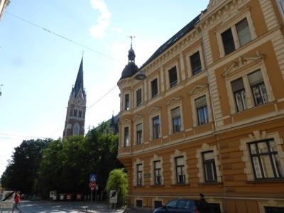 Ihre Chance in Bestlage - großzügiger Altbau mit Potenzial im Herzen des Herz-Jesu-Viertels