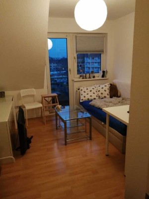 Gemütliche 1-Zimmer-Wohnung mit Balkon und EBK in Mannheim