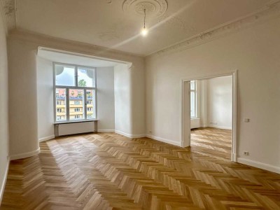 SCHMUCKSTÜCK!5*****BESTLAGE! Repräsentative 7-Zi. Stuckaltbaurarität-Parkett-Balkon!Ein Juwel....