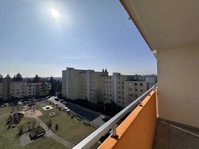 Gut geschnittene 2-Zimmerwohnung in Fürth mit Fernblick