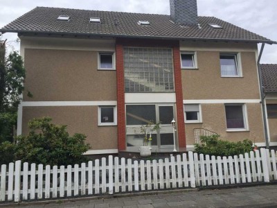 Helle 2 Zimmer Dachgeschosswohnung