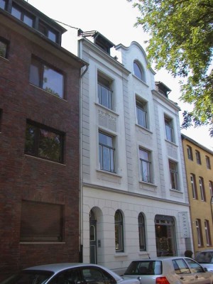 Jugendstilwohnung in Schloßpark-Nähe