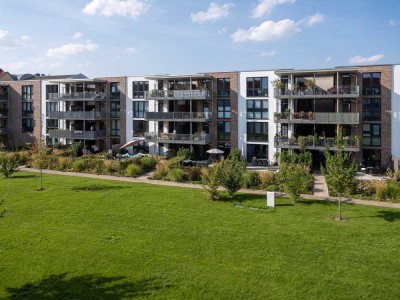 Wohnen im Park - sonnige 3-Zimmer-Wohnung im 3.OG mit Blick ins Grüne
