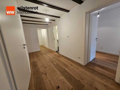 Willkommen liebe 3er-WG (Studenten) in bester Wohnlage, Weidenhäuserstr. in Marburg, neu saniert !