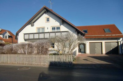 Die 4 ZKB EG-Wohnung mit Erker und sonniger Terrasse befindet sich in Bad Wörishofen/Stockheim