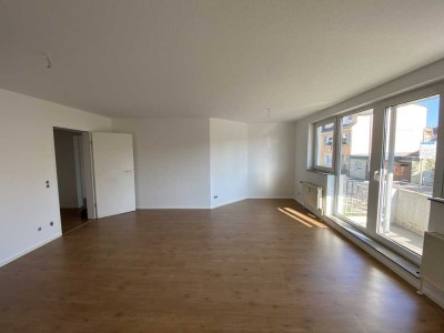 Helle 2-Zimmer-Wohnung mit Balkon in Troisdorf