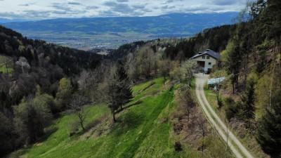Zweifamilienhaus in Einzellage mit Landwirtschaft auf der Koralpe!
