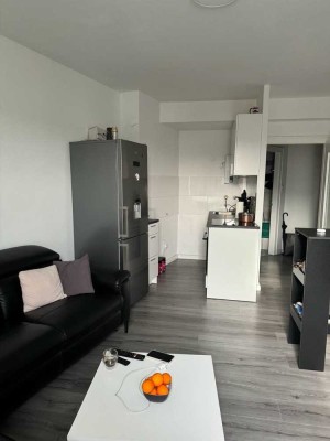 2 Zimmerwohnung mit Balkon in Düsseldorf Oberbilk