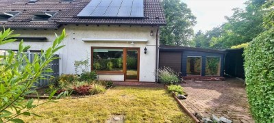 Familienfreundliches Reiheneckhaus mit Garten & Ausbaureserve
